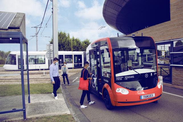 La navette autonome i-Cristal codéveloppée par Transdev et Lohr ©Andrew Wheeler -Capa Pictures